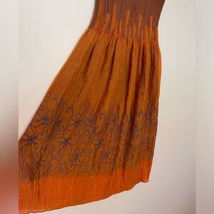 Embroidered Mid-Length Strapless Dress